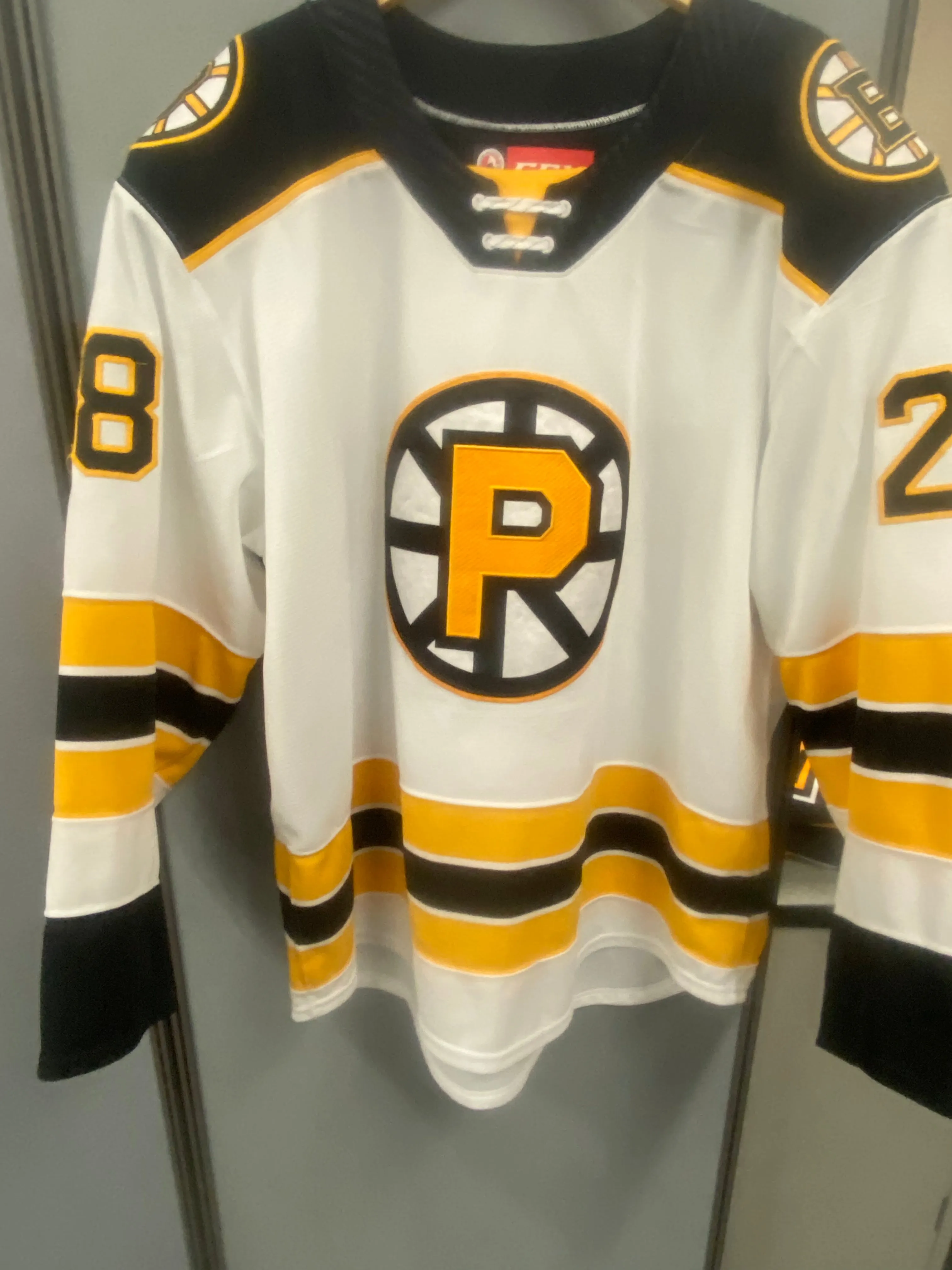 #28 Jesper Froden 2021-22 Game Worn White Jersey