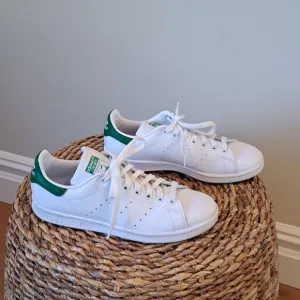Adidas‎ Mens Stan Smith Sneakers White/Prime Green Lace Up Size 7M/8.5F