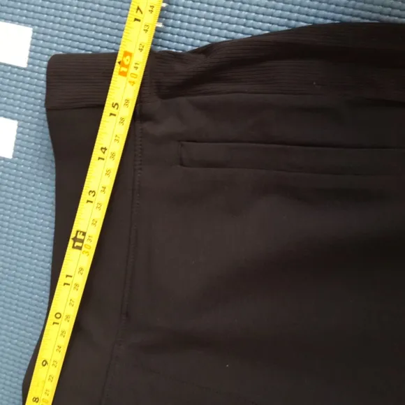 Athleta Brooklyn bermuda never worn