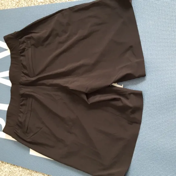 Athleta Brooklyn bermuda short never worn