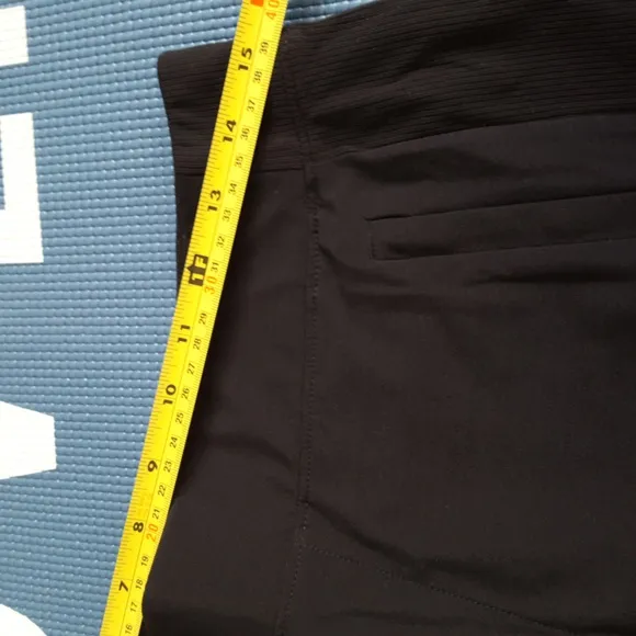 Athleta Brooklyn bermuda short never worn
