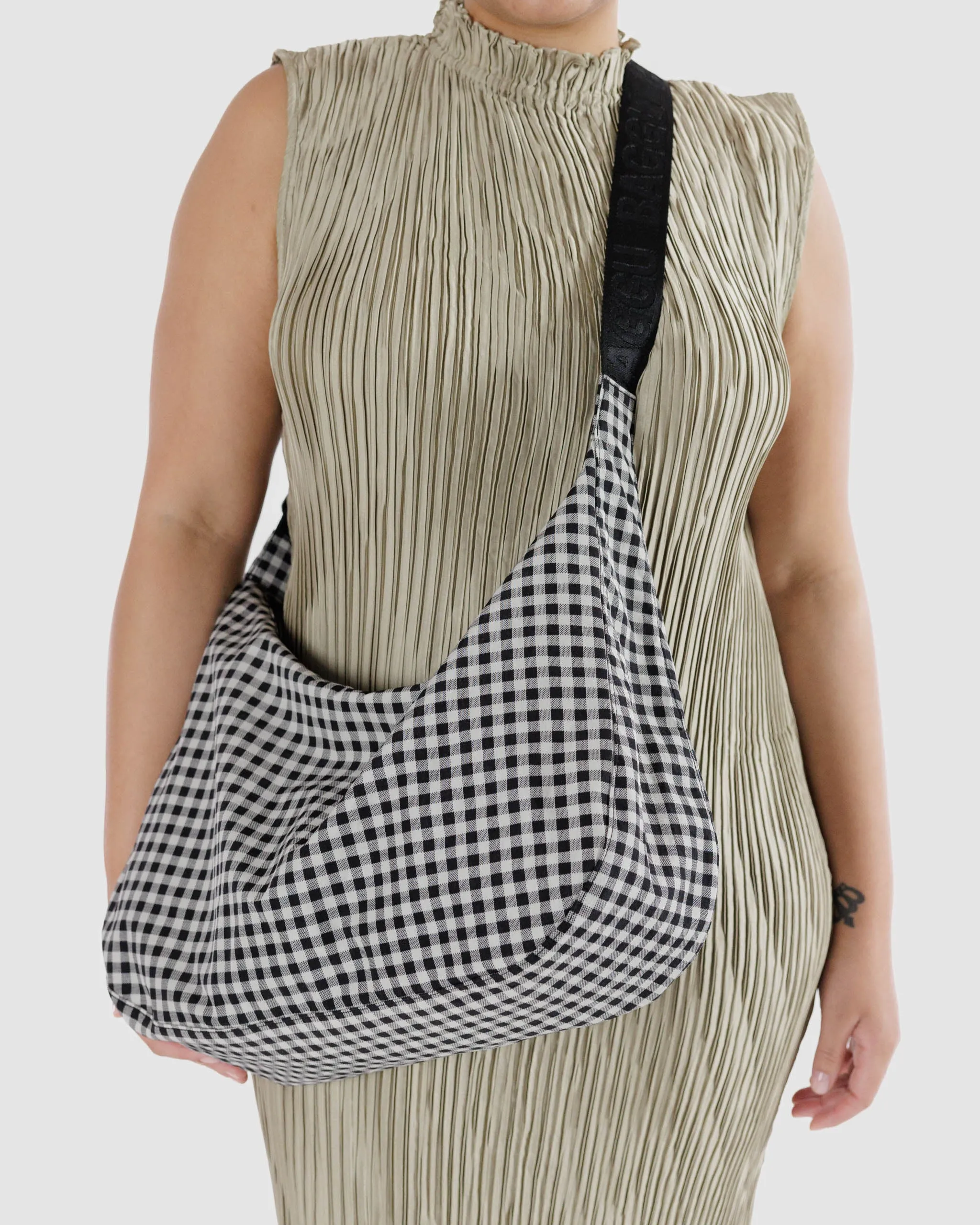 Baggu Medium Nylon Crescent Bag