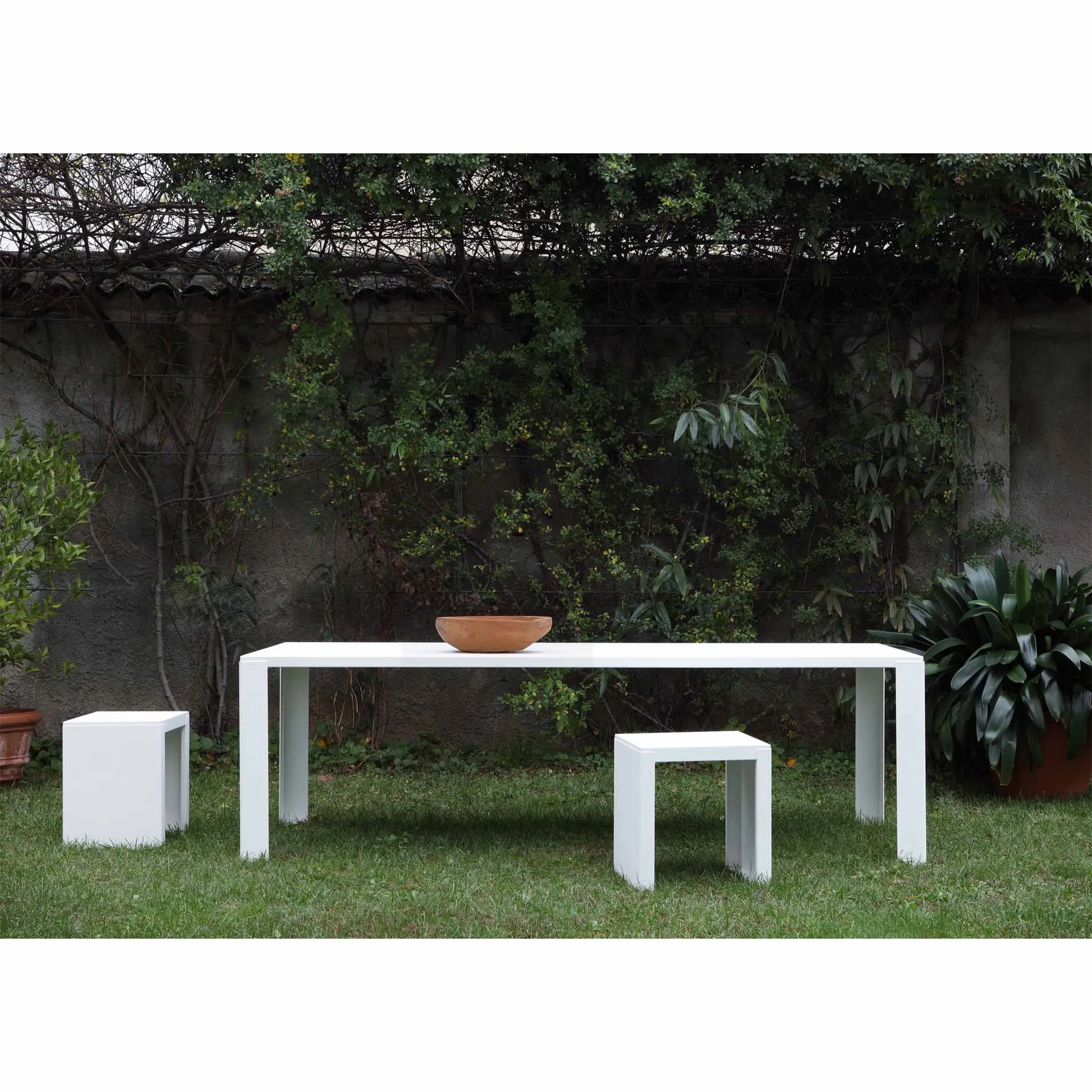 Big Irony - Outdoor Table