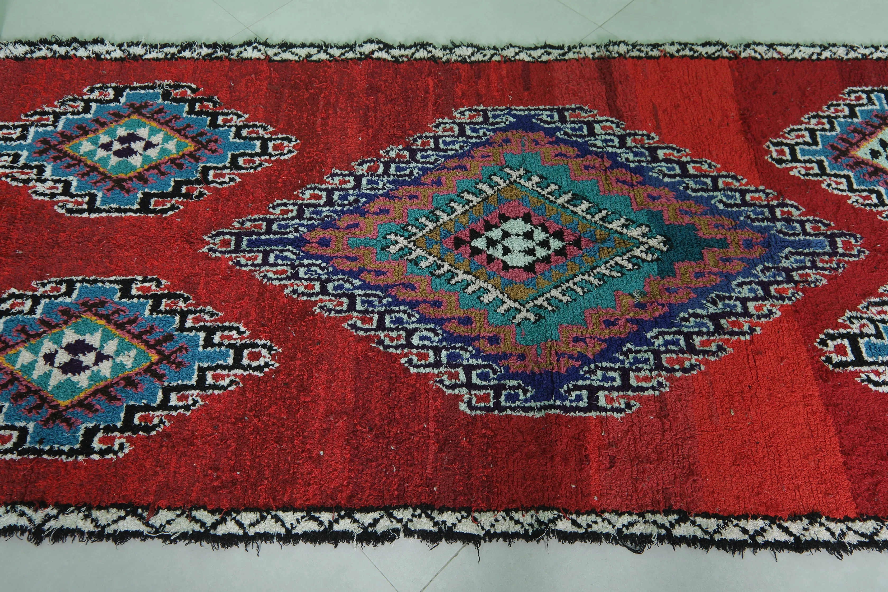 Bold Moroccan Rug 3.6 x 7.8 FT - Geometric Diamond Design