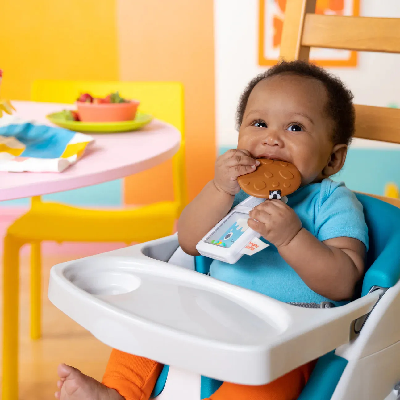 Bright Starts - Cookies & Teethe 2in1 Rattle & Teethe Toy