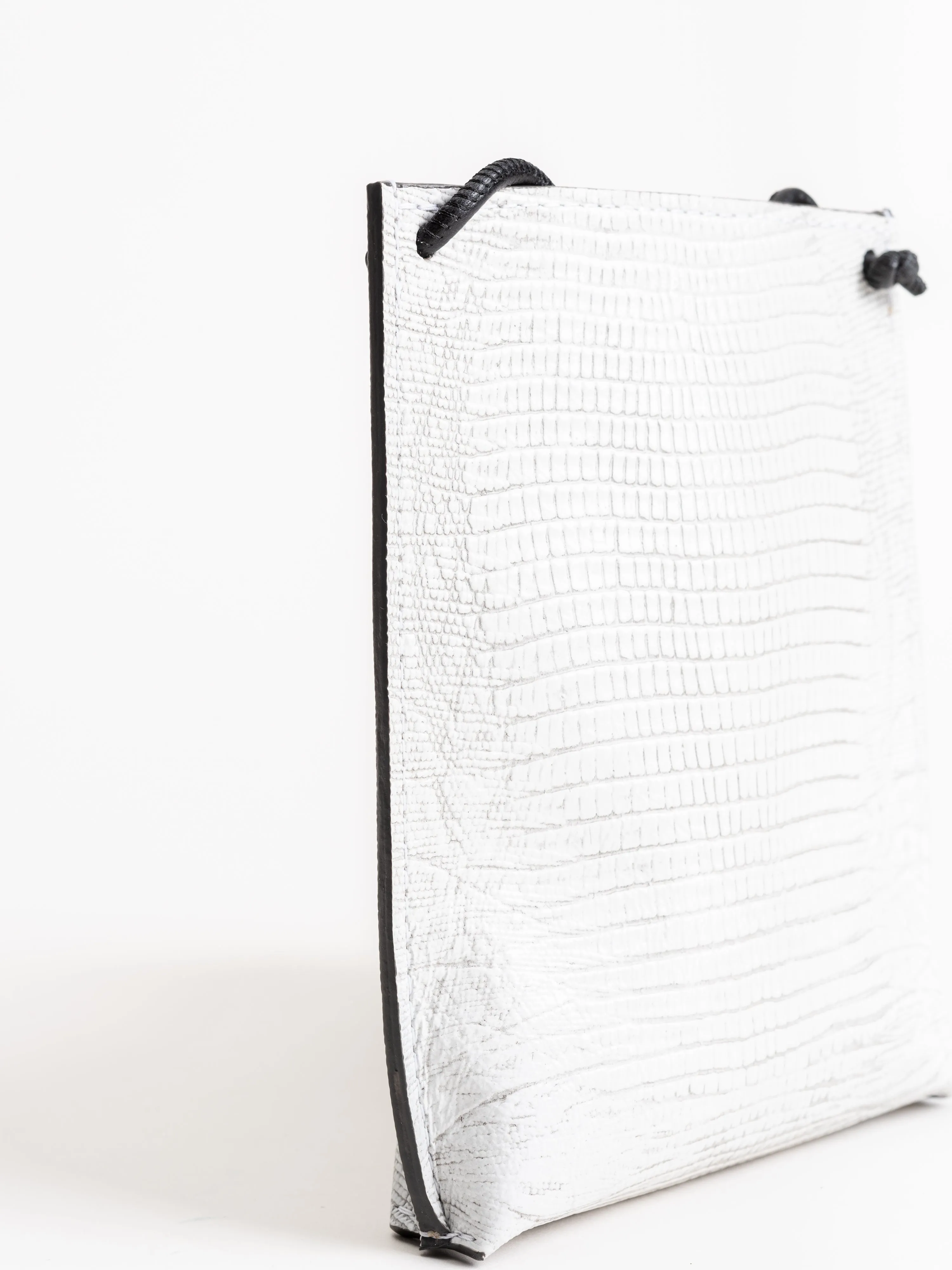 cell pouch - embossed white lizard