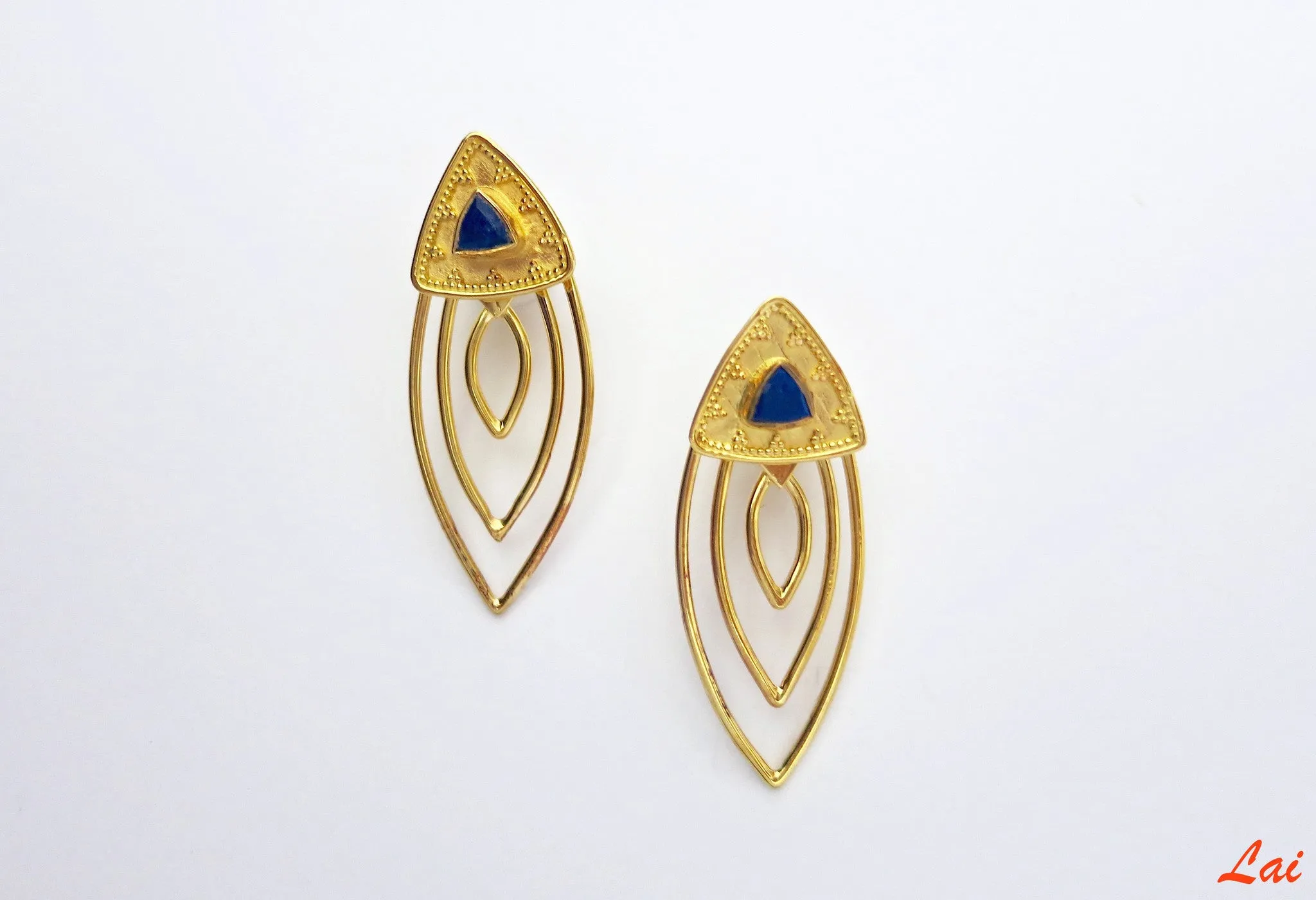 Detachable, gold-plated earrings that can be worn 2 ways