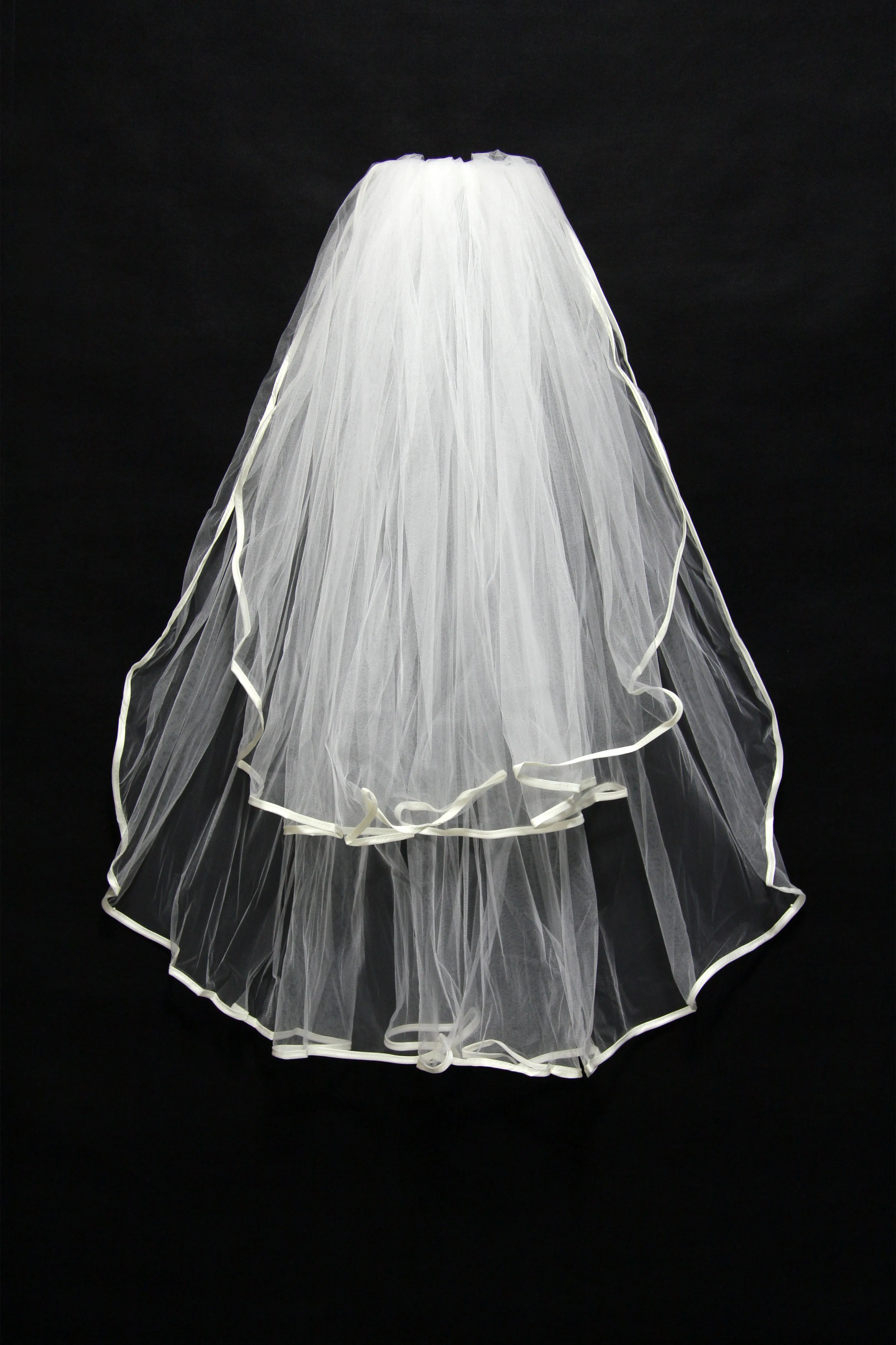 Dominic Trendy Wedding Veils