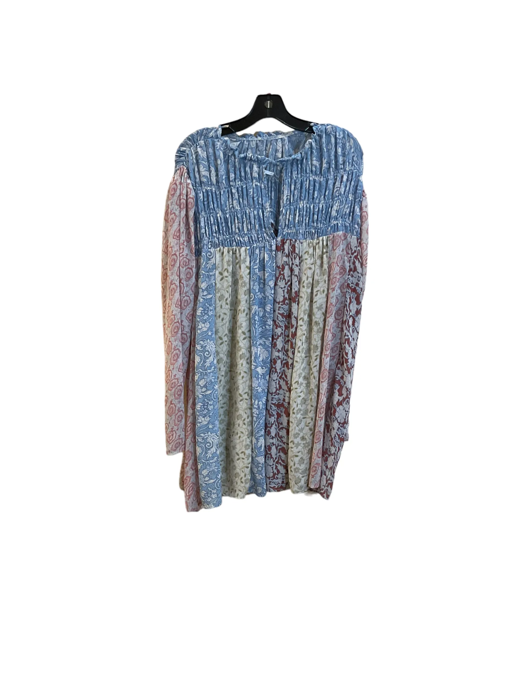 Dress Casual Short By Free People  Size: L