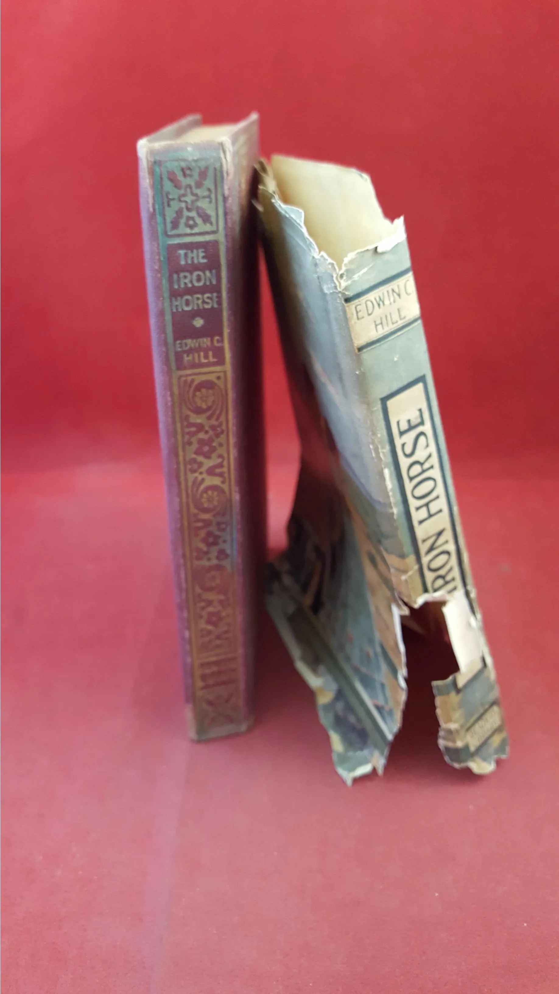 Edwin C Hill - The Iron Horse, The Readers Library