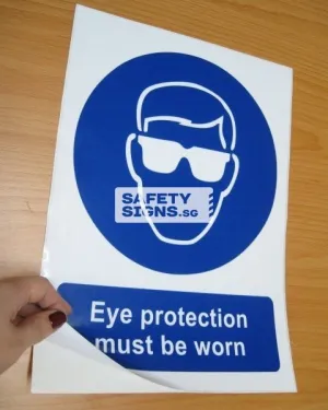 Eye Protection Must Be Worn (M001B_VNL)