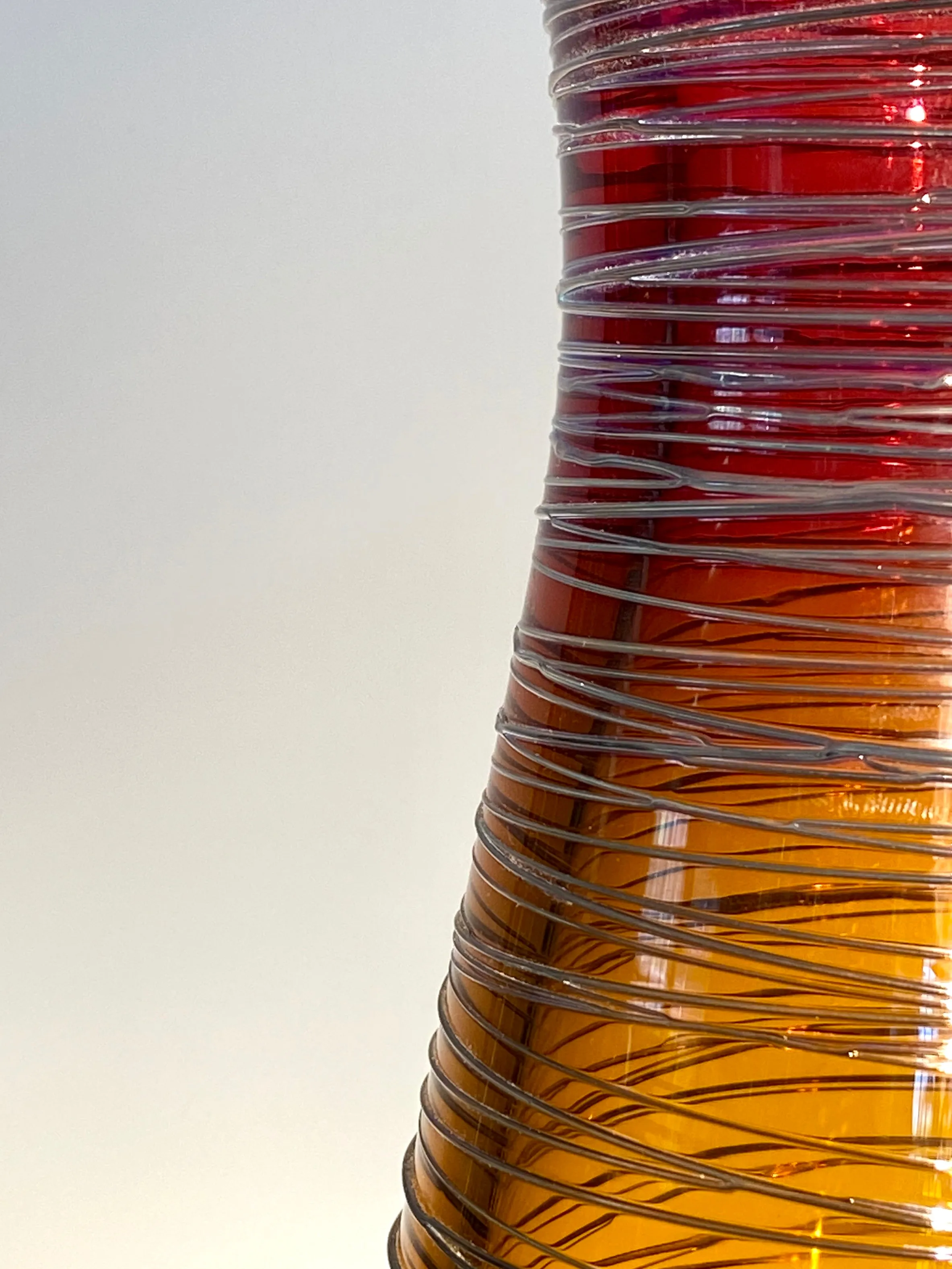 Gold/Ruby Threaded Vase
