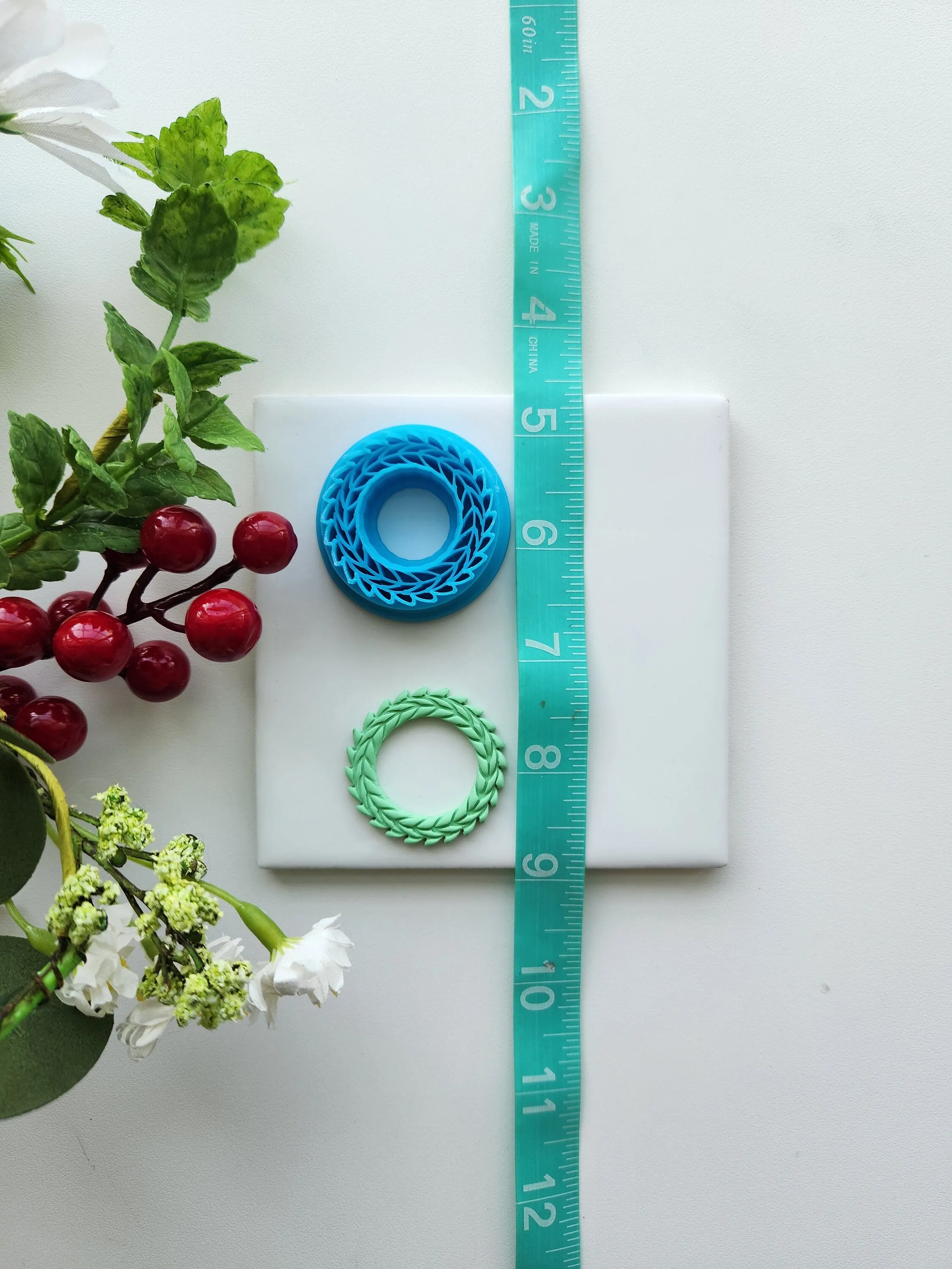 Holly Leaf Wreath | Christmas Polymer Clay Cutter