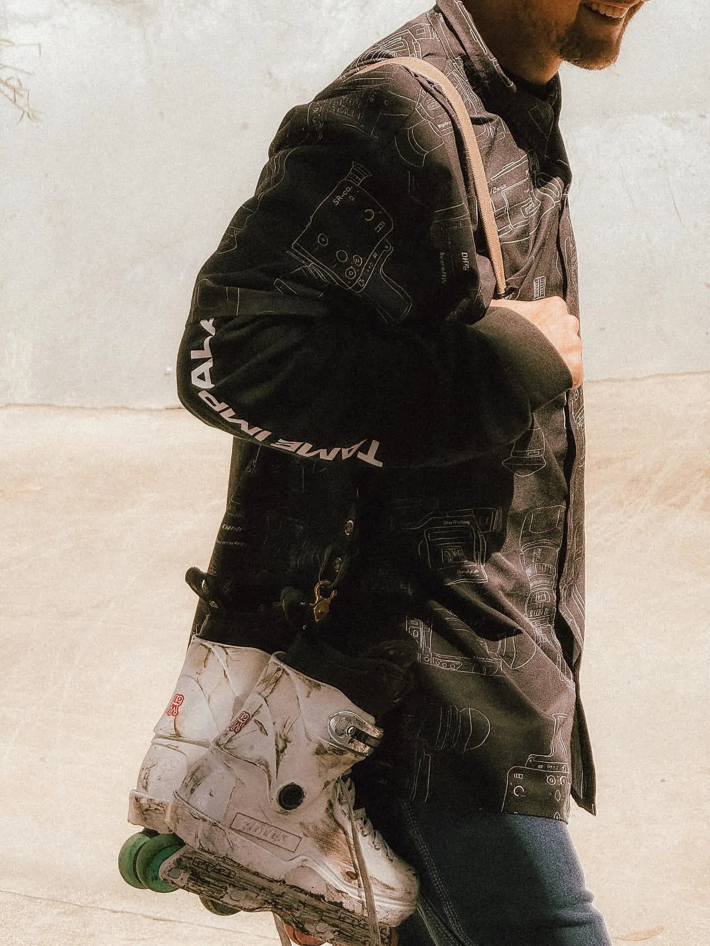illusive brand x 3:S skate carry straps