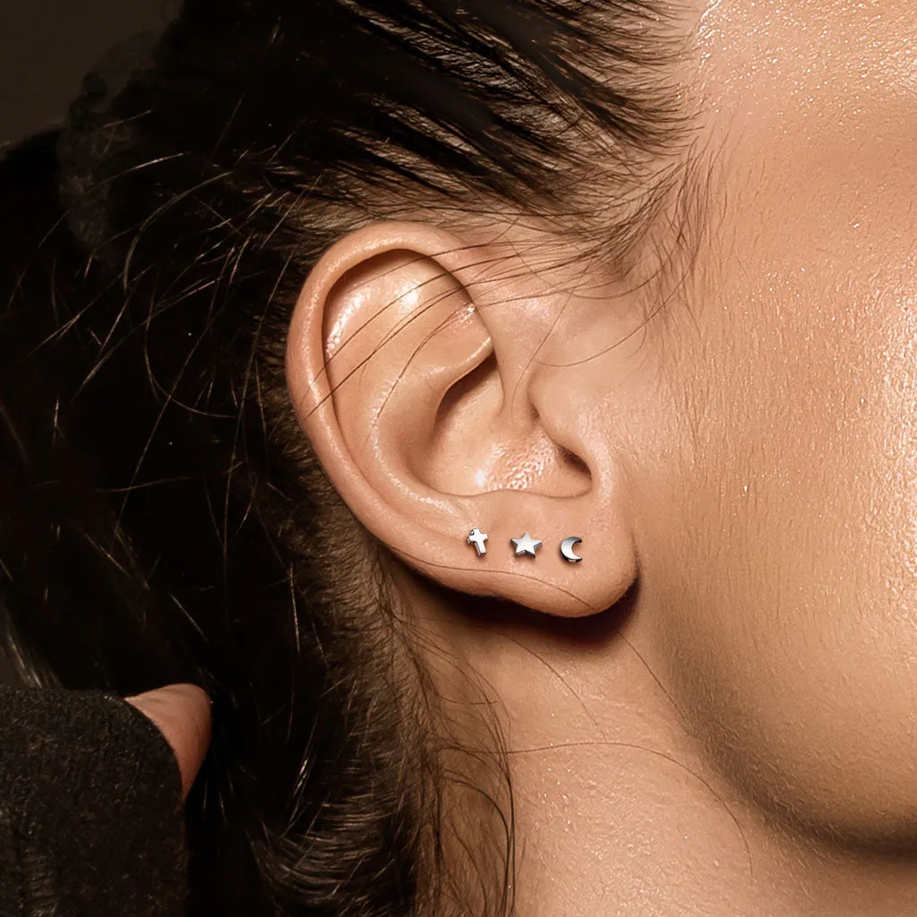 Internally Threaded Crescent Moon Implant Grade Titanium Labret