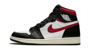 Jordan 1 Retro "Gym Red" (Worn)