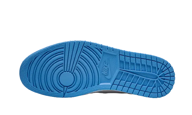 Jordan 1 Retro "University Blue" Grade School (Worn)