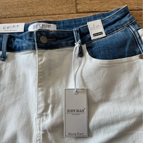 Judy Blue American Ecru And Denim Shorts Women’s Sz XL  NWT