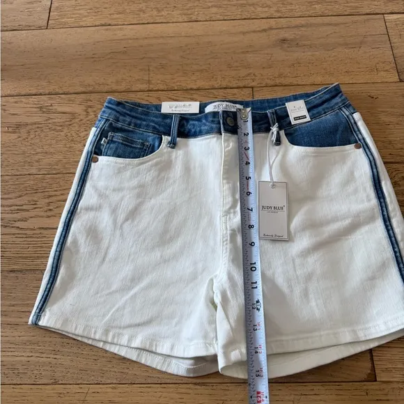 Judy Blue American Ecru And Denim Shorts Women’s Sz XL  NWT