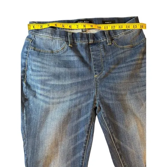 Judy Blue Destroyed Pull-On Jeggings - Size 13/31