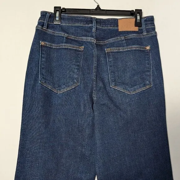 Judy blue raw hem straight fit High rise dark wash sz 31