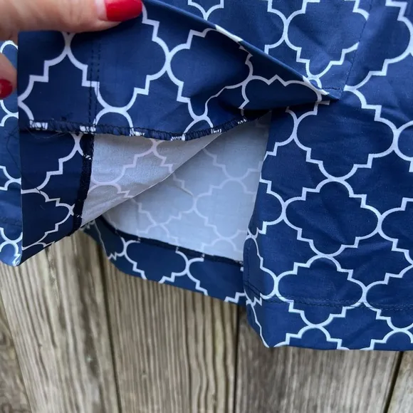 Katherine Way Blue and White Pull On Skirt Sz Large
