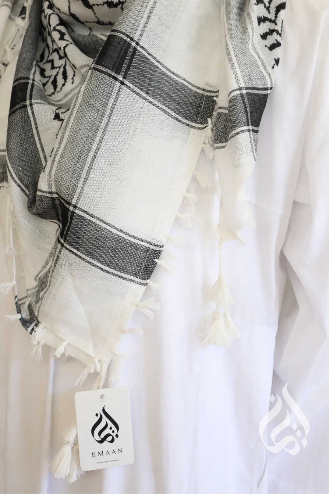 Kufiyeh Scarf (Traditional Colours)