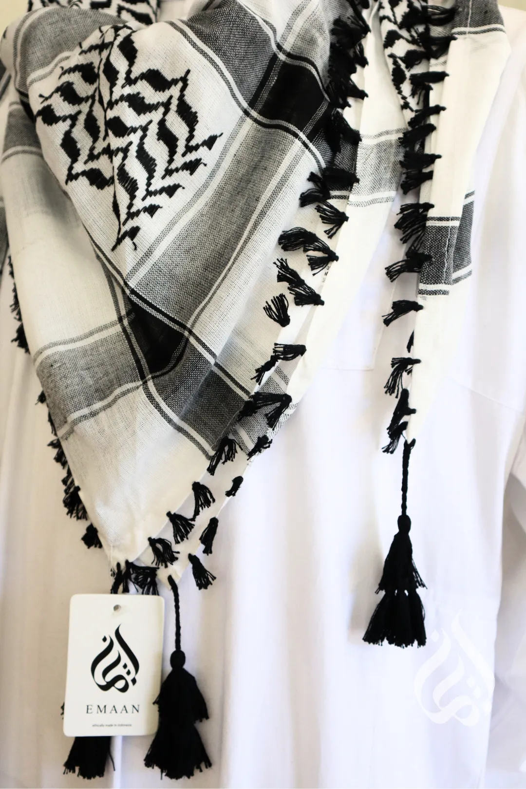 Kufiyeh Scarf (Traditional Colours)