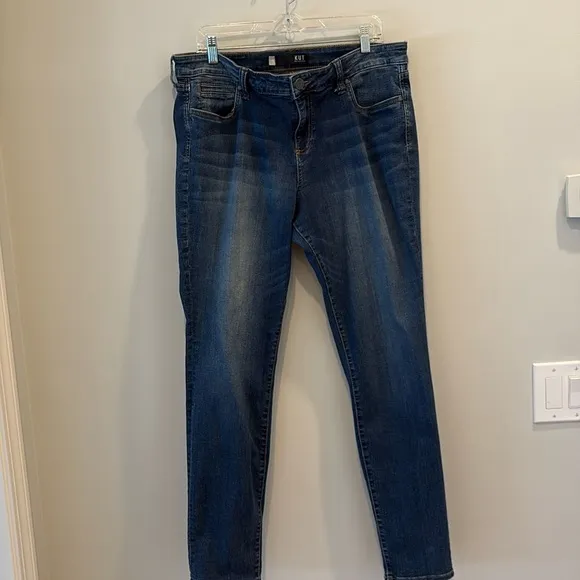 Kut from the Kloth - toothpick skinny women’s jean. Size 16