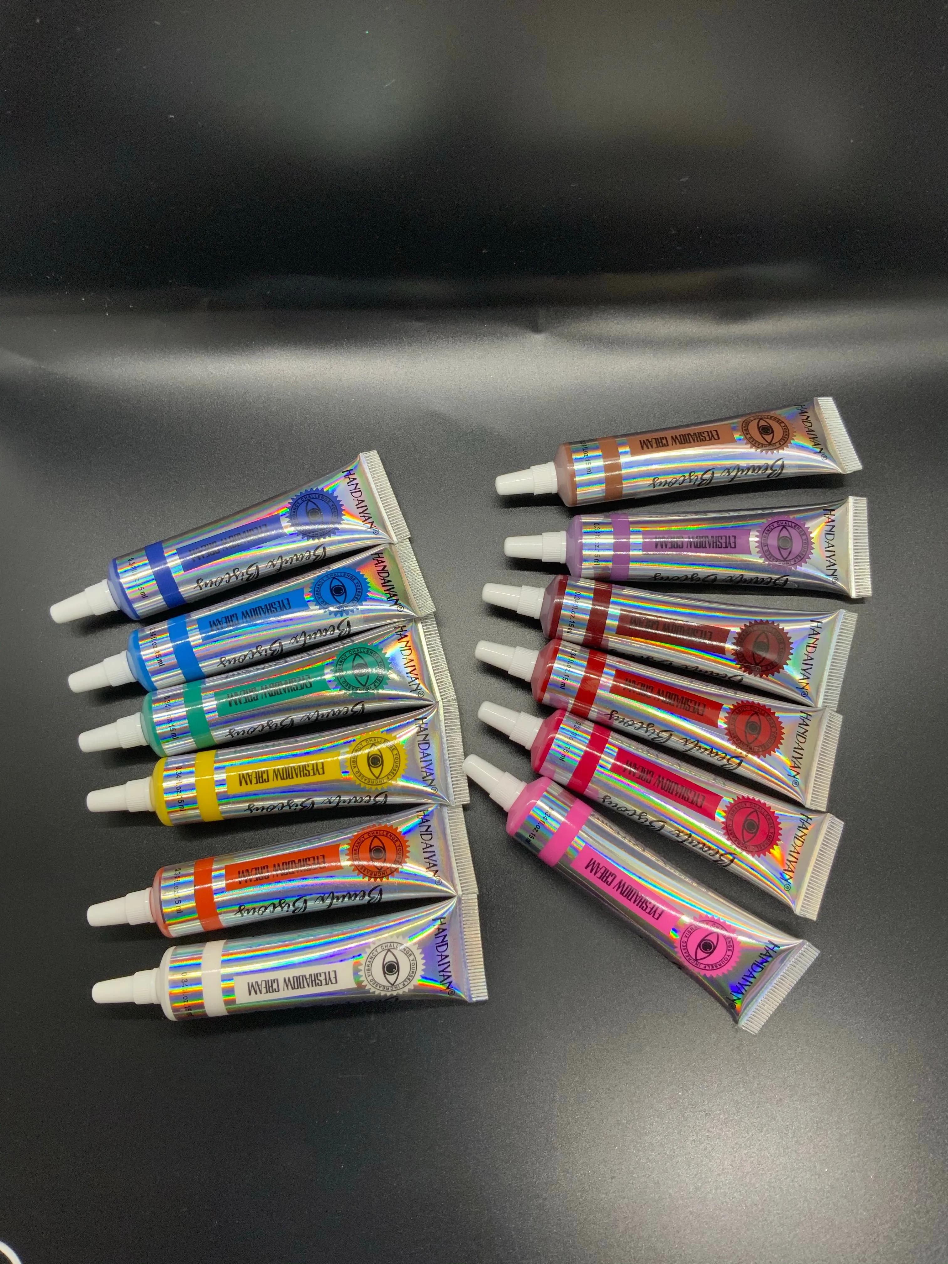 La Toxica eyeshadow bases