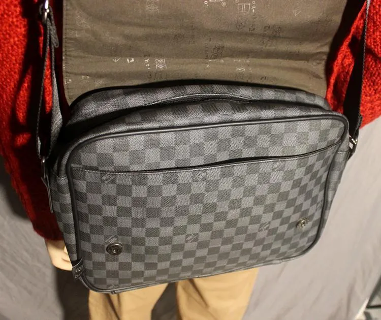 Large-Capacity Plaid Bag