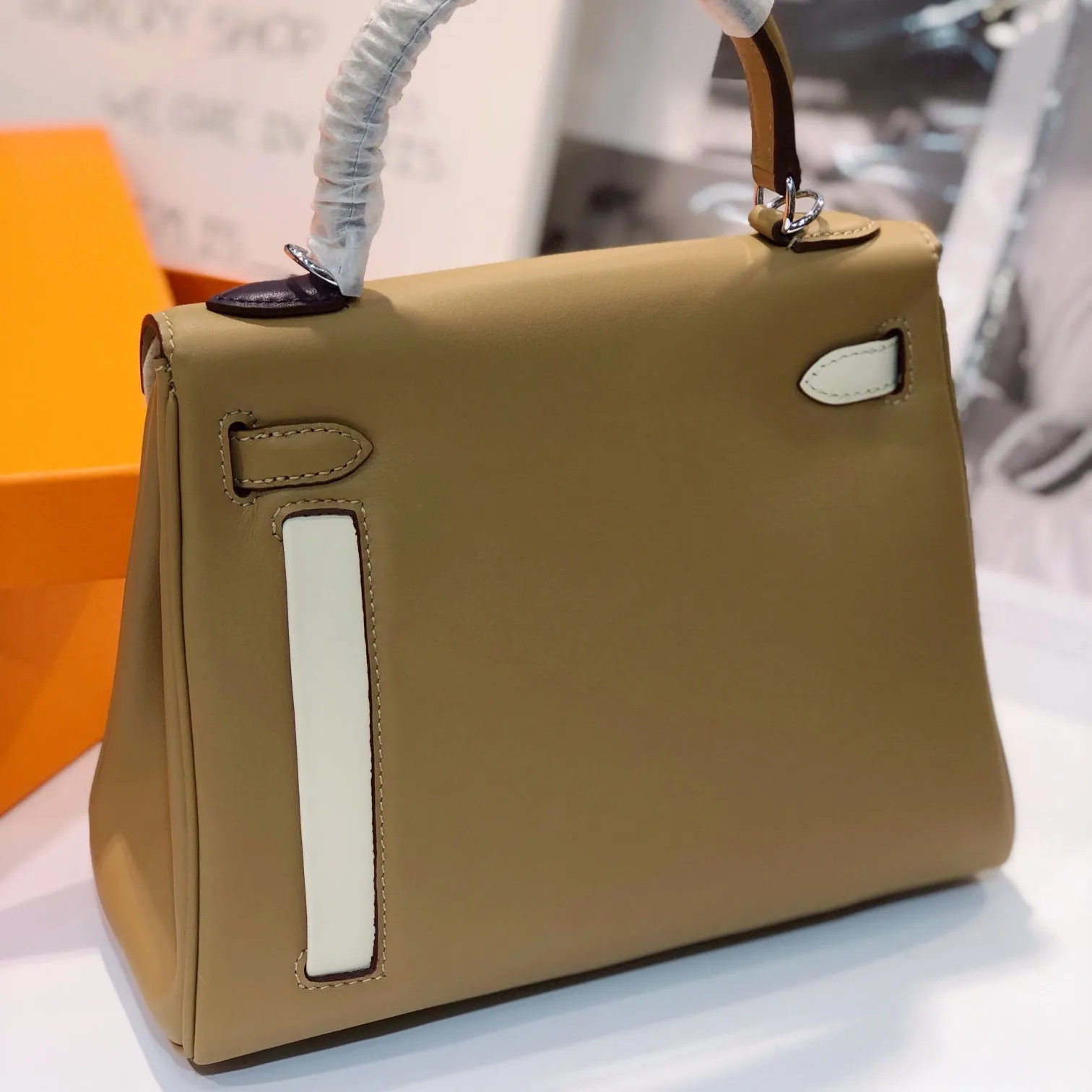 Liza leather bag