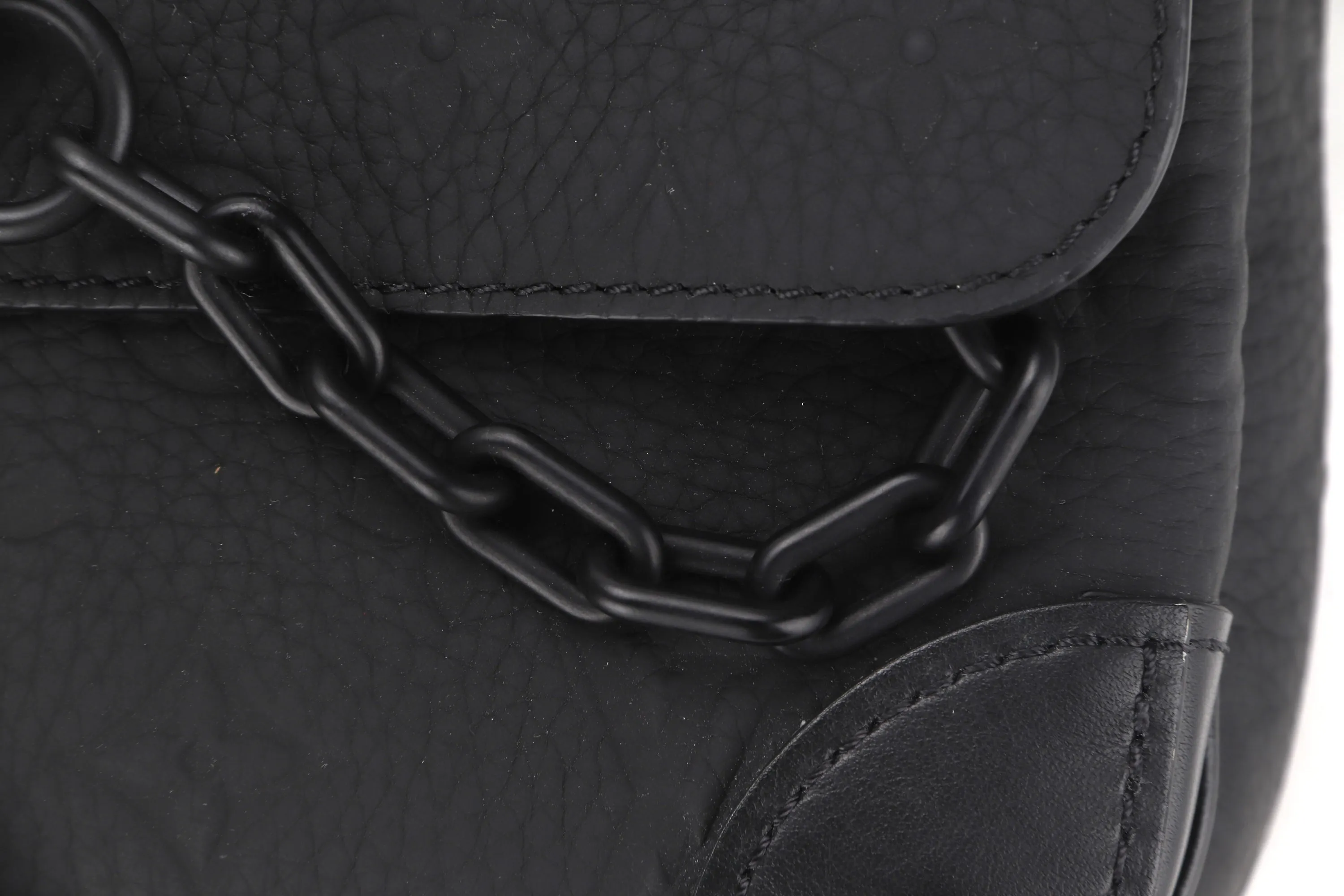 LOUIS VUITTON M23742 STEAMER MESSENGER BLACK TAURILLION MONOGRAM EMBOSSED LEATHER, WITH STRAP, DUST COVER & BOX