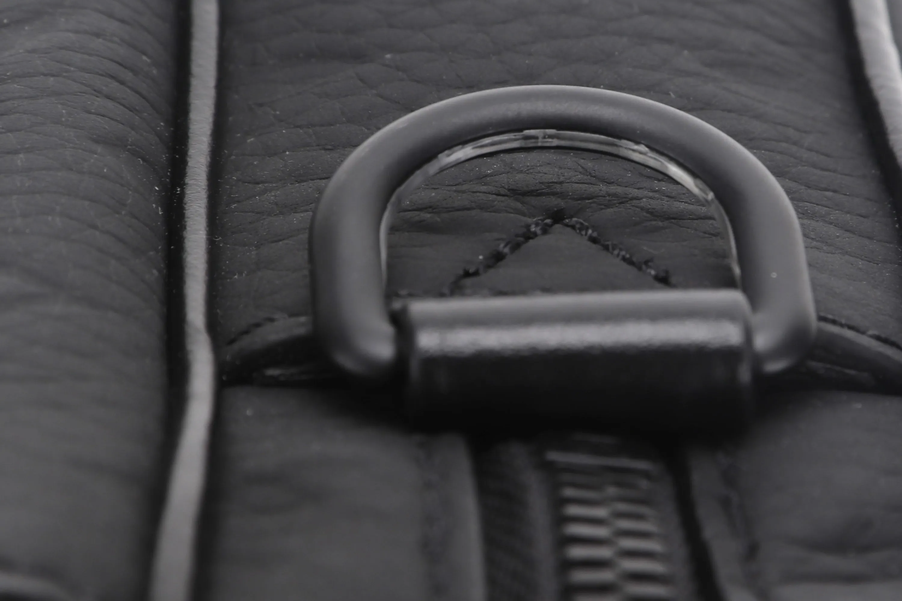 LOUIS VUITTON M23742 STEAMER MESSENGER BLACK TAURILLION MONOGRAM EMBOSSED LEATHER, WITH STRAP, DUST COVER & BOX