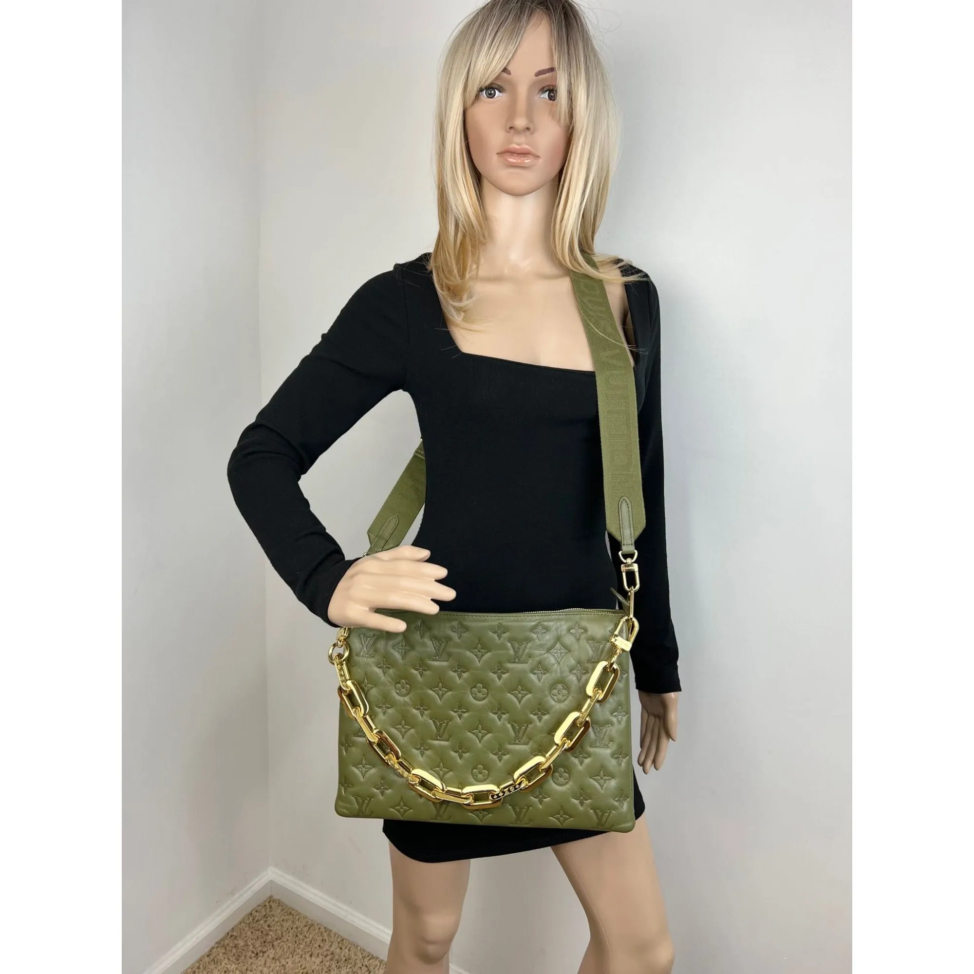 LOUIS VUITTON Coussin MM Khaki Shoulder Bag