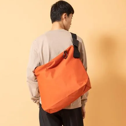 meltum | メルタム　NYLON MESSENGER BAG