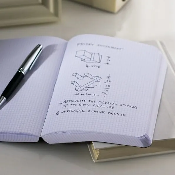 Miquelrius Flexible Handmade Leather Journal 300 Graph Sheets/600 Pages, (6 x 8) / Elastic closure