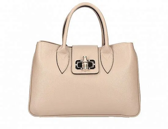 Modest Tote with a Twist