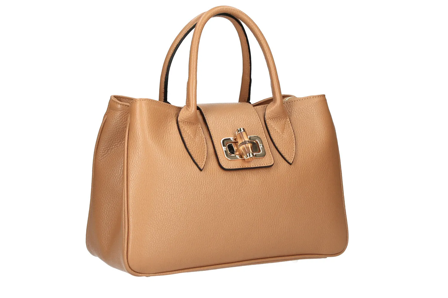 Modest Tote with a Twist