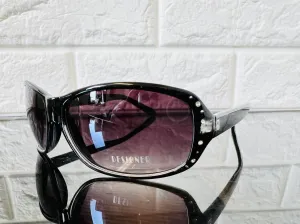 New Designer Rep. Sunglasses, 400 UV Protection! Stylish Gradient Lenses! Black - Retails $40 