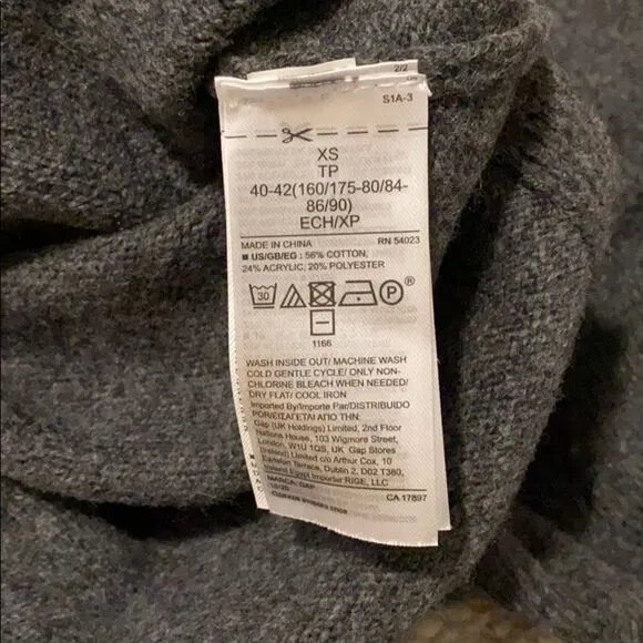 𝅺NEW. Gap turtleneck sweater. Size Xs.