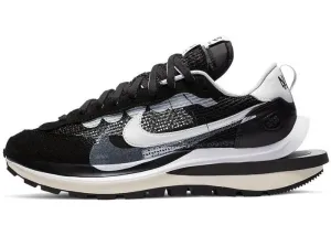 Nike x Vaporwaffle Sacai "Black White"