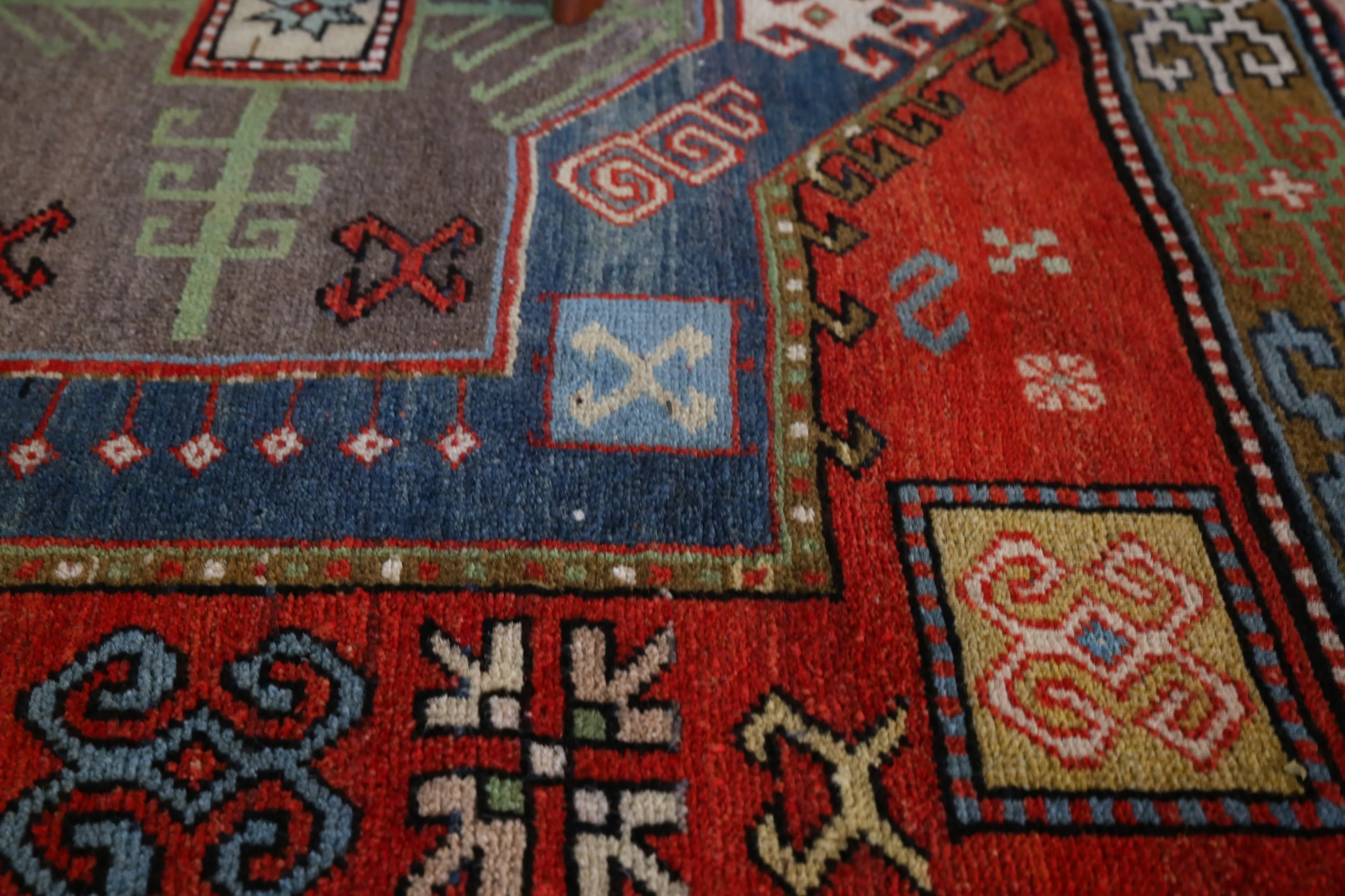 Old  Anatolian Yoruk Rug 5.4ftx9.7ft