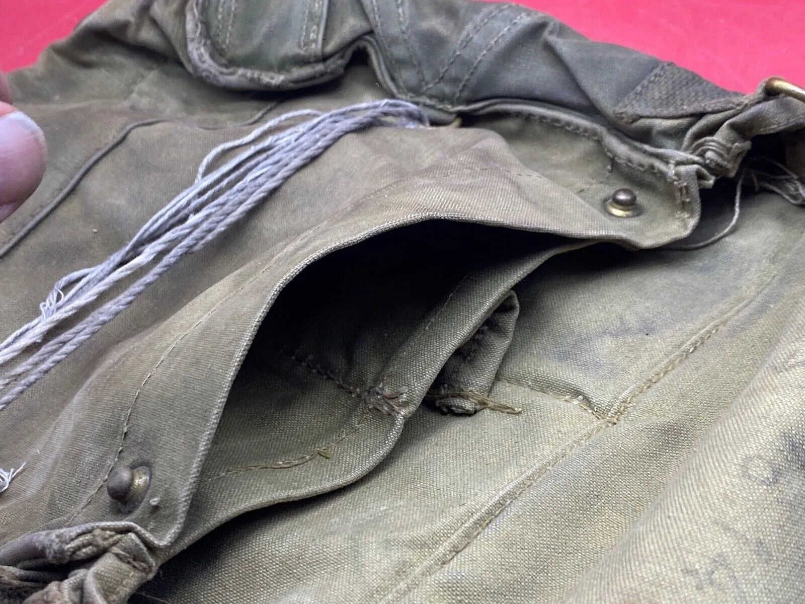 Original WW2 British Army 1942 Dated Gas Mask Bag - Combat Worn