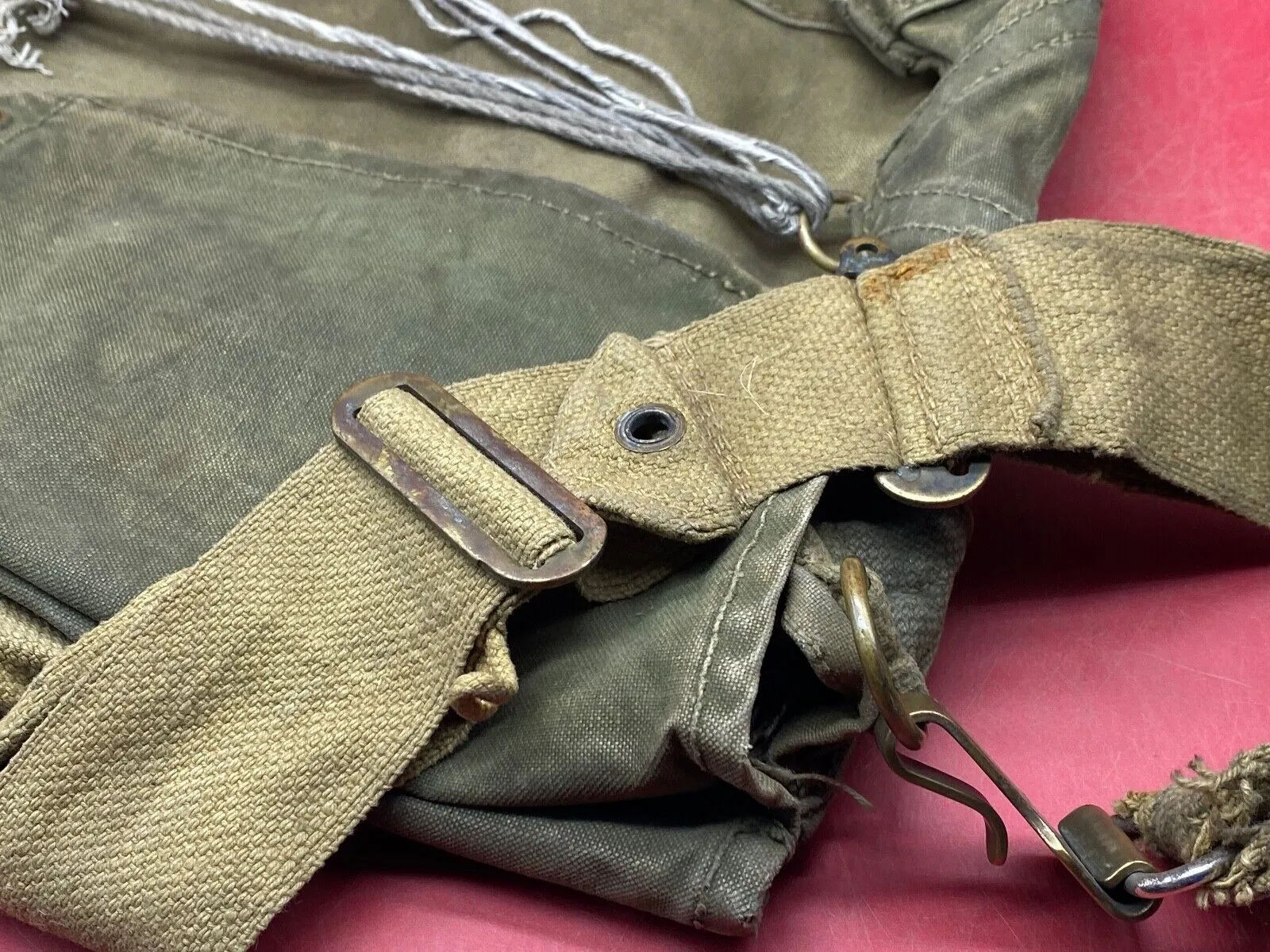 Original WW2 British Army 1942 Dated Gas Mask Bag - Combat Worn