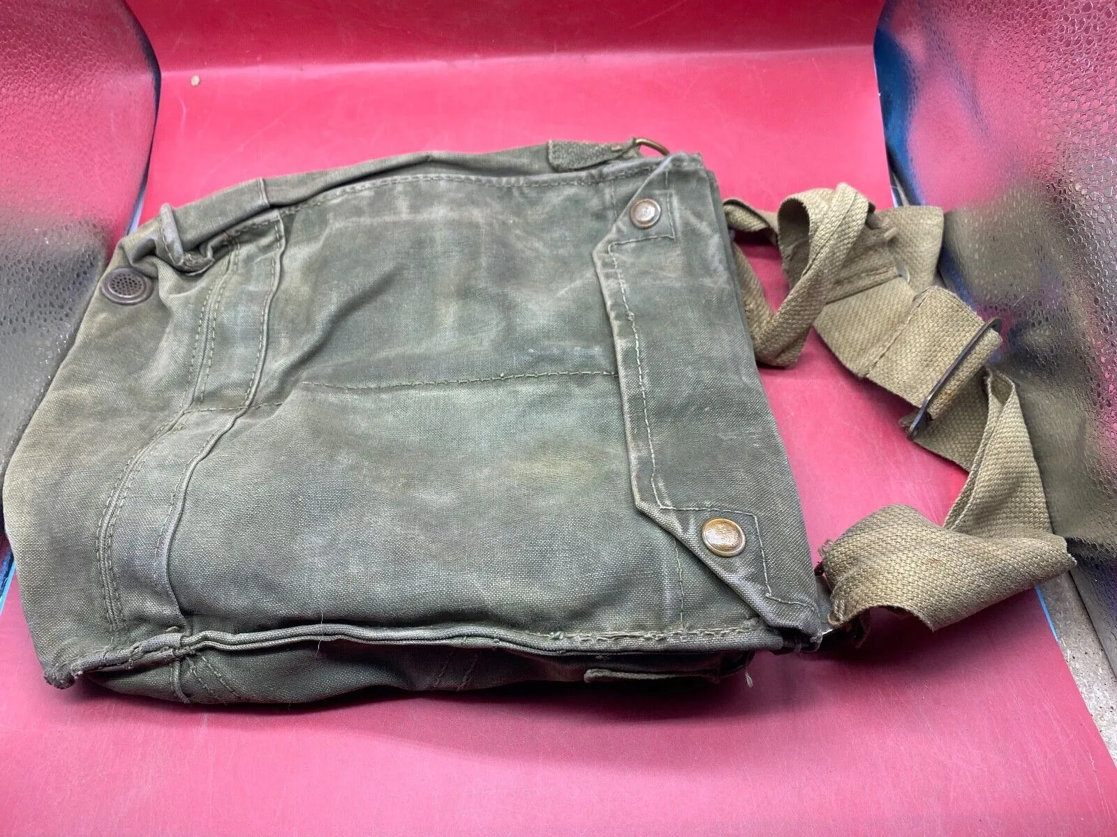 Original WW2 British Army 1942 Dated Gas Mask Bag - Combat Worn