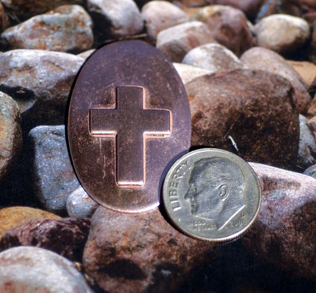 Oval 34mm x 22mm Embossed Cross for Stamping Texturing Blank Metal Shape