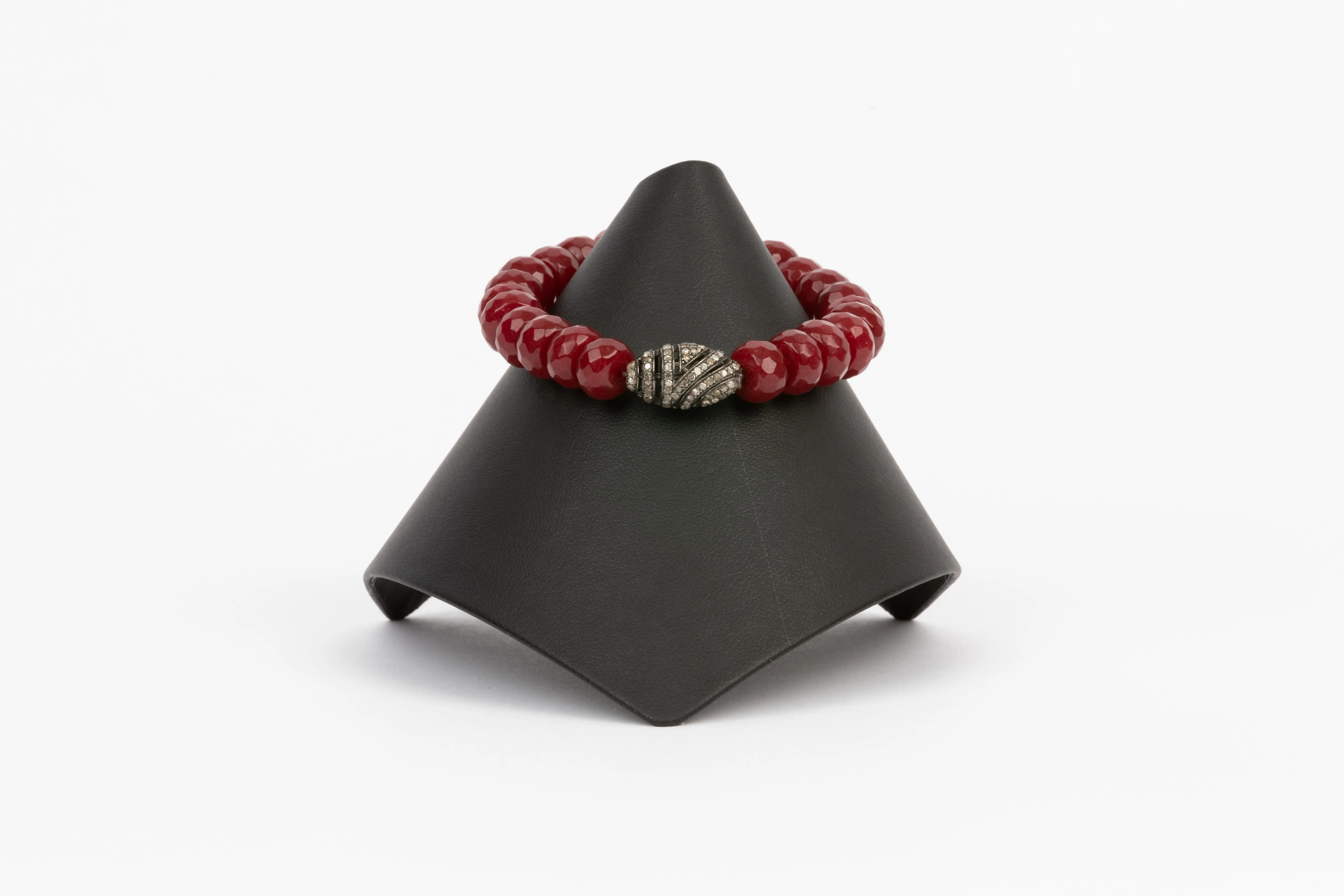 Pave Diamond, Agate