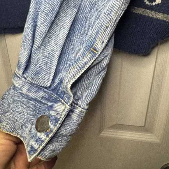 POL Navy and Gray Patterned Sweater with a Hood Size M