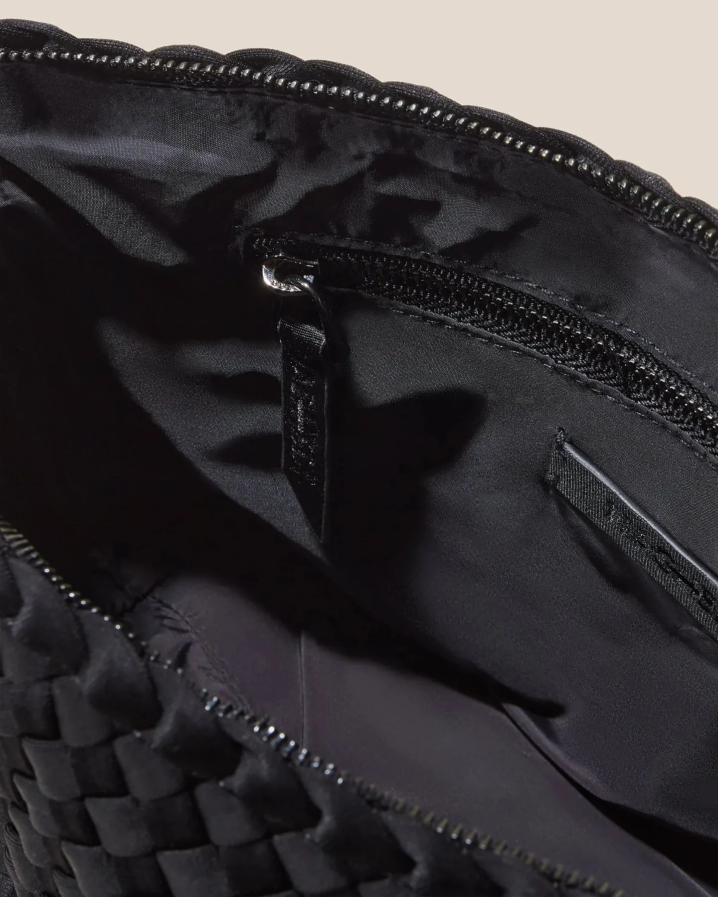 Portifino Medium Cosmetic Case (Onyx)